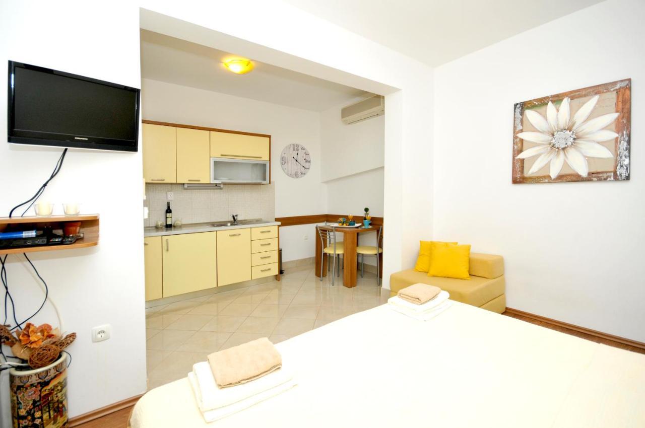 Apartments Penic Трогір Екстер'єр фото