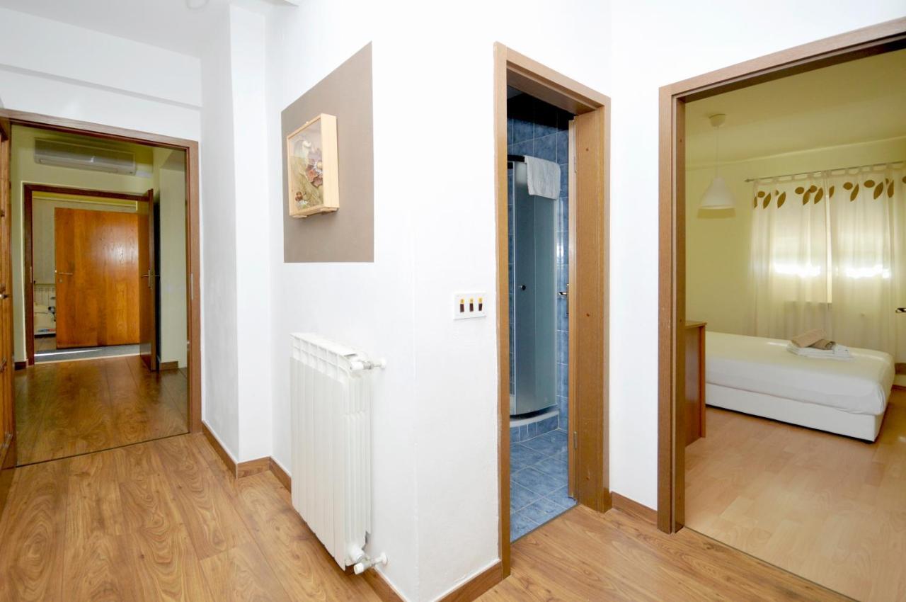 Apartments Penic Трогір Екстер'єр фото
