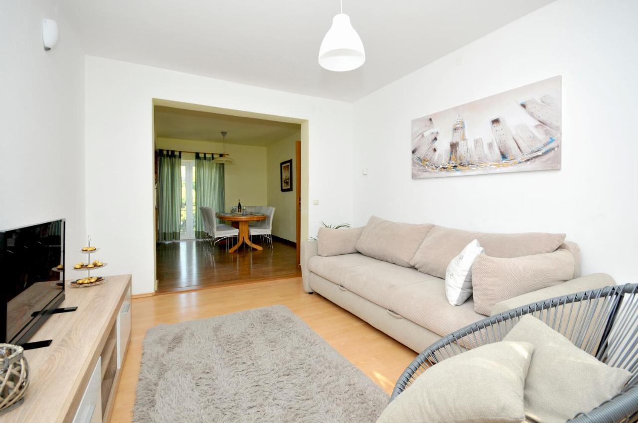 Apartments Penic Трогір Екстер'єр фото