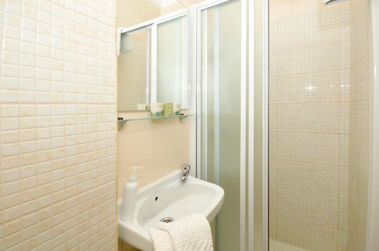 Apartments Penic Трогір Екстер'єр фото