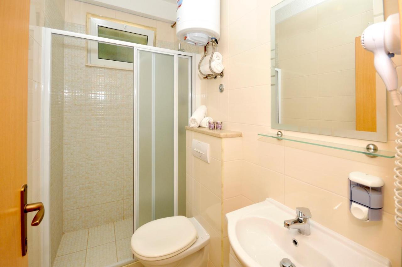 Apartments Penic Трогір Екстер'єр фото
