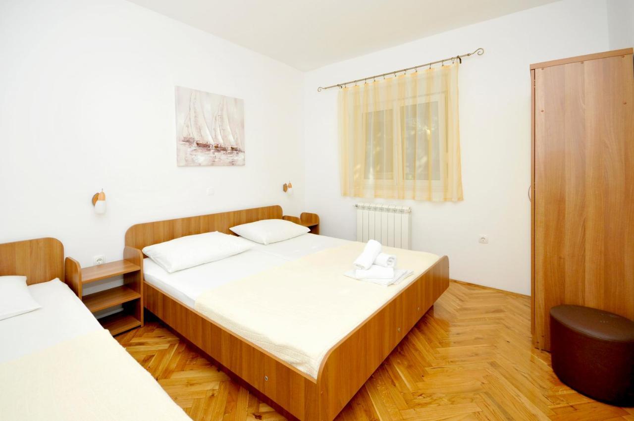 Apartments Penic Трогір Екстер'єр фото