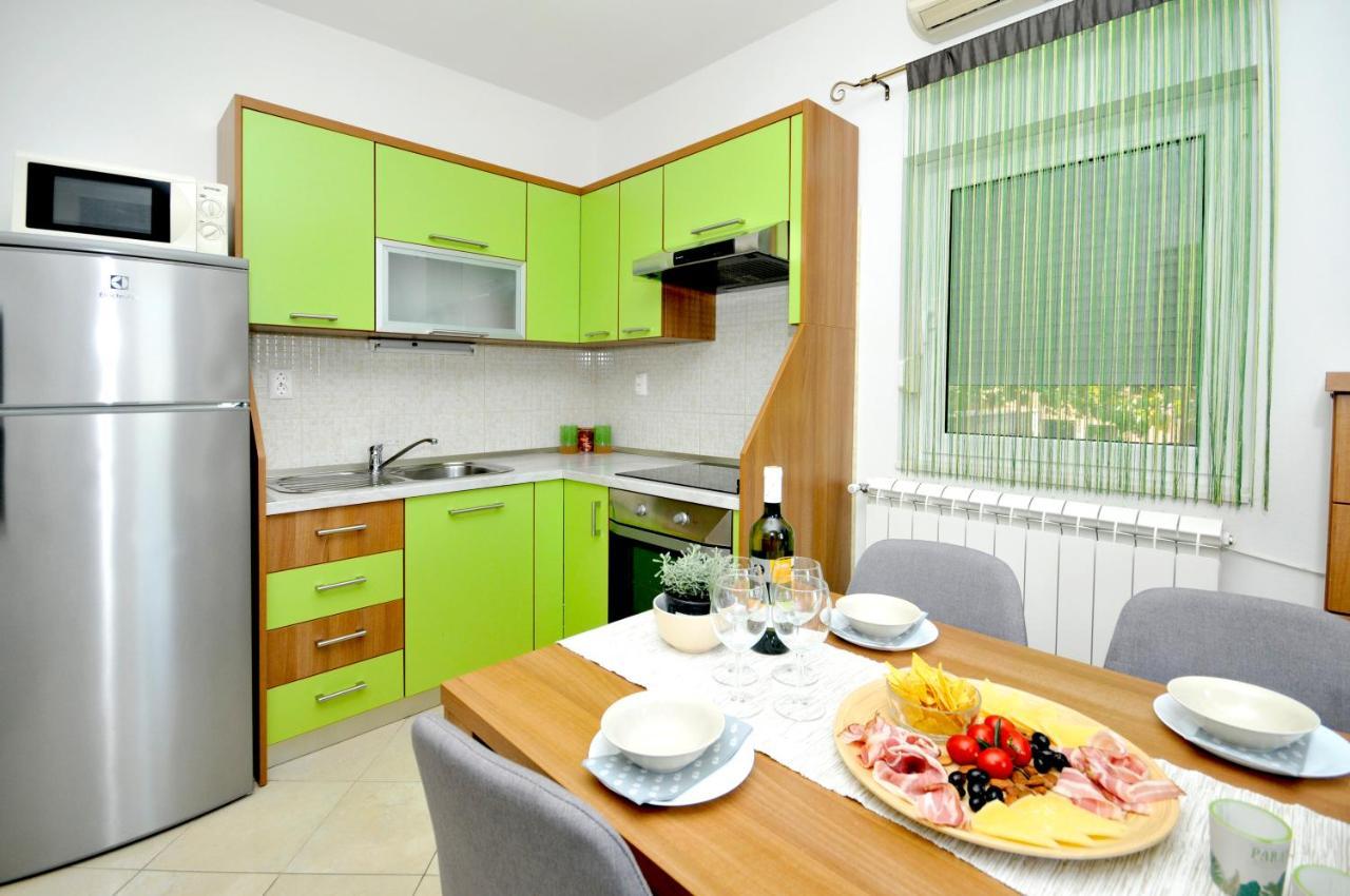 Apartments Penic Трогір Екстер'єр фото